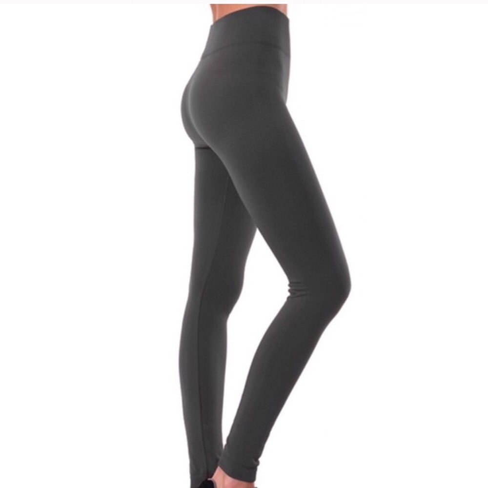 NWT Gray Fleece Lined Leggings